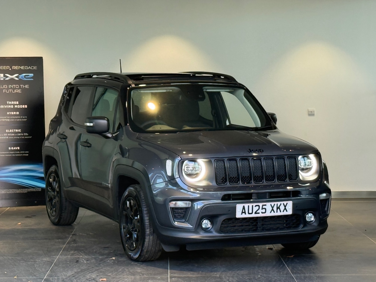 Used Jeep Renegade 2025 for sale - 77232130: Photo 12