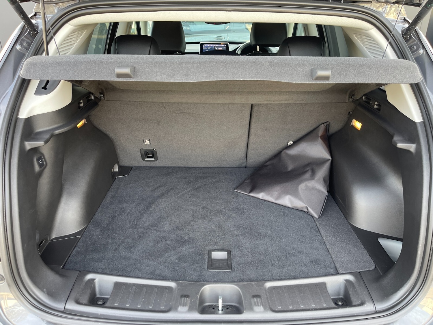 Used Jeep Compass 2023 for sale - 76868775: Photo 9