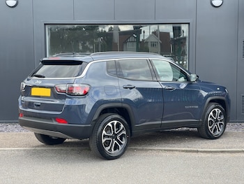 Used Jeep Compass 2023 for sale - 76487519: Photo