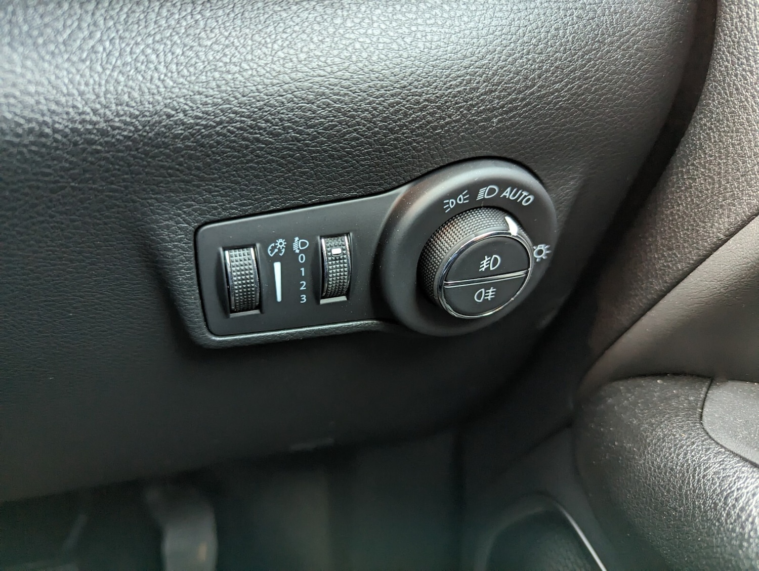 Used Jeep Compass 2023 for sale - 76487297: Photo 31