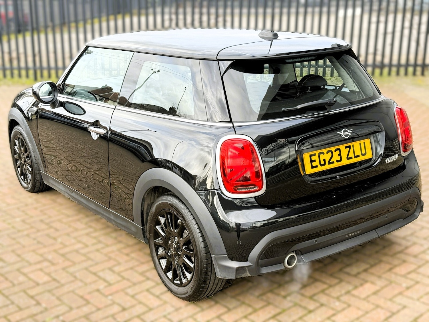 Used MINI Hatch 2023 for sale - 77470879: Photo 11