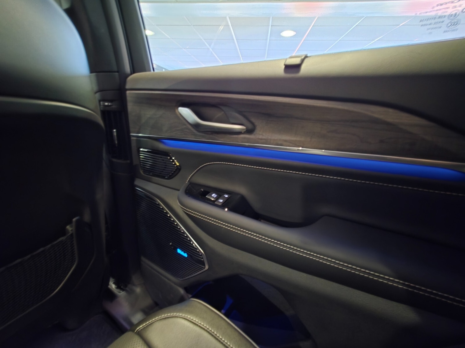 Used Jeep Grand Cherokee 2025 for sale - 76868503: Photo 28