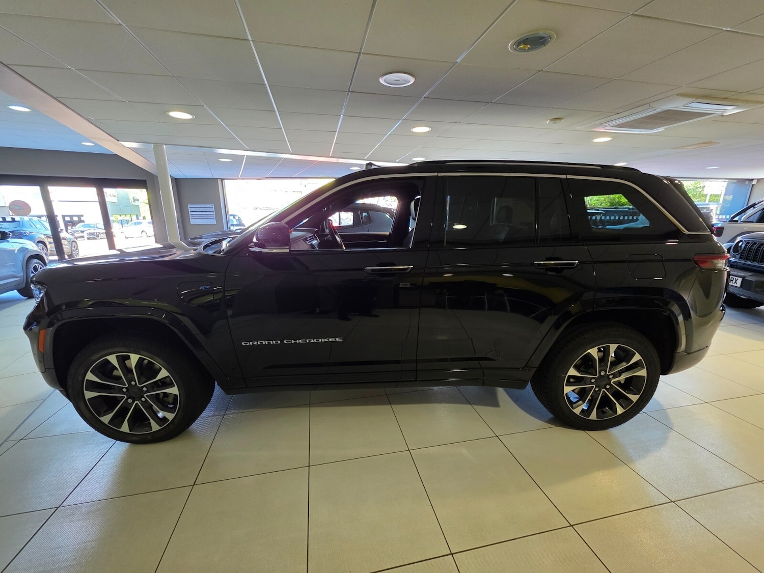 Used Jeep Grand Cherokee 2025 for sale - 76652462: Photo 5