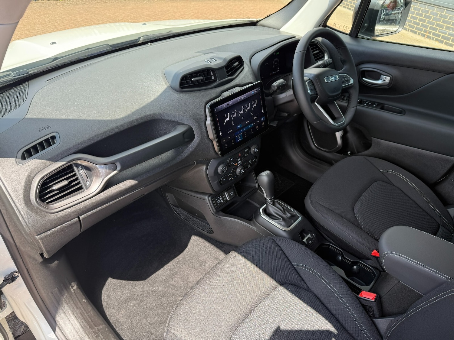 Used Jeep Renegade 2025 for sale - 76868493: Photo 24