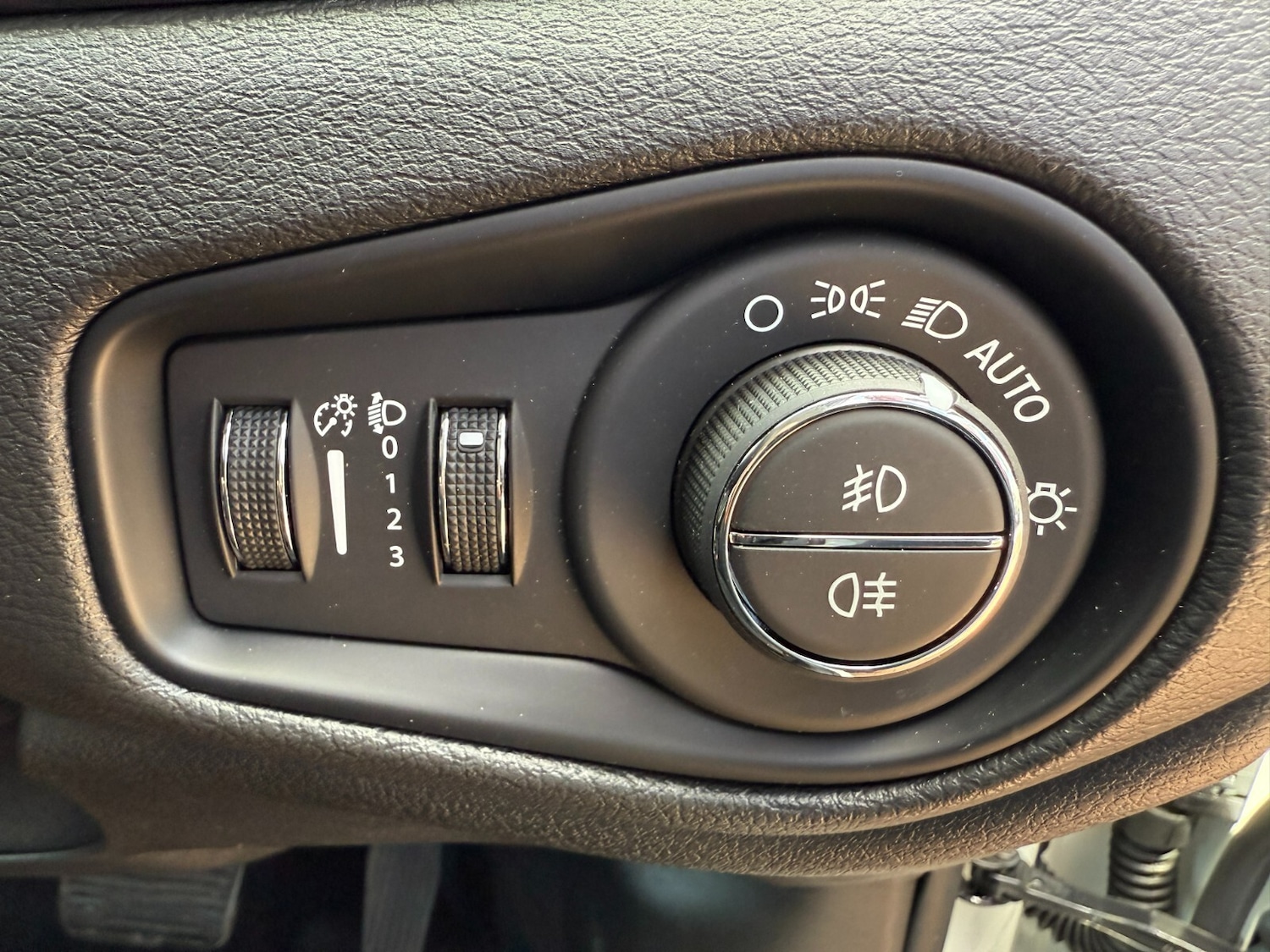 Used Jeep Renegade 2025 for sale - 76868493: Photo 26