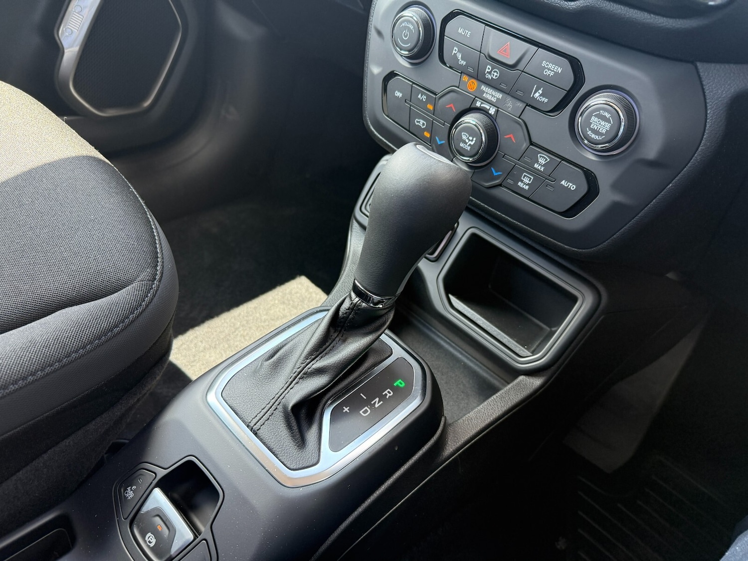 Used Jeep Renegade 2025 for sale - 76868493: Photo 27