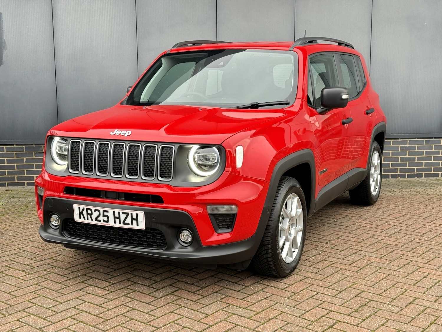 Used Jeep Renegade 2025 for sale - 76868493: Photo 3