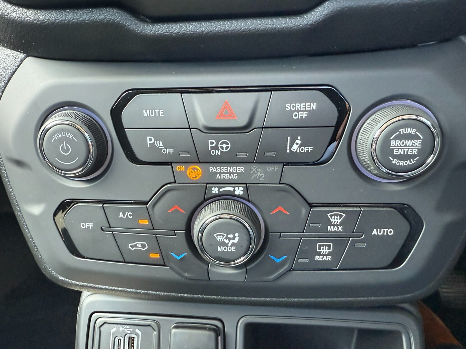 Used Jeep Renegade 2025 for sale - 76868493: Photo 30