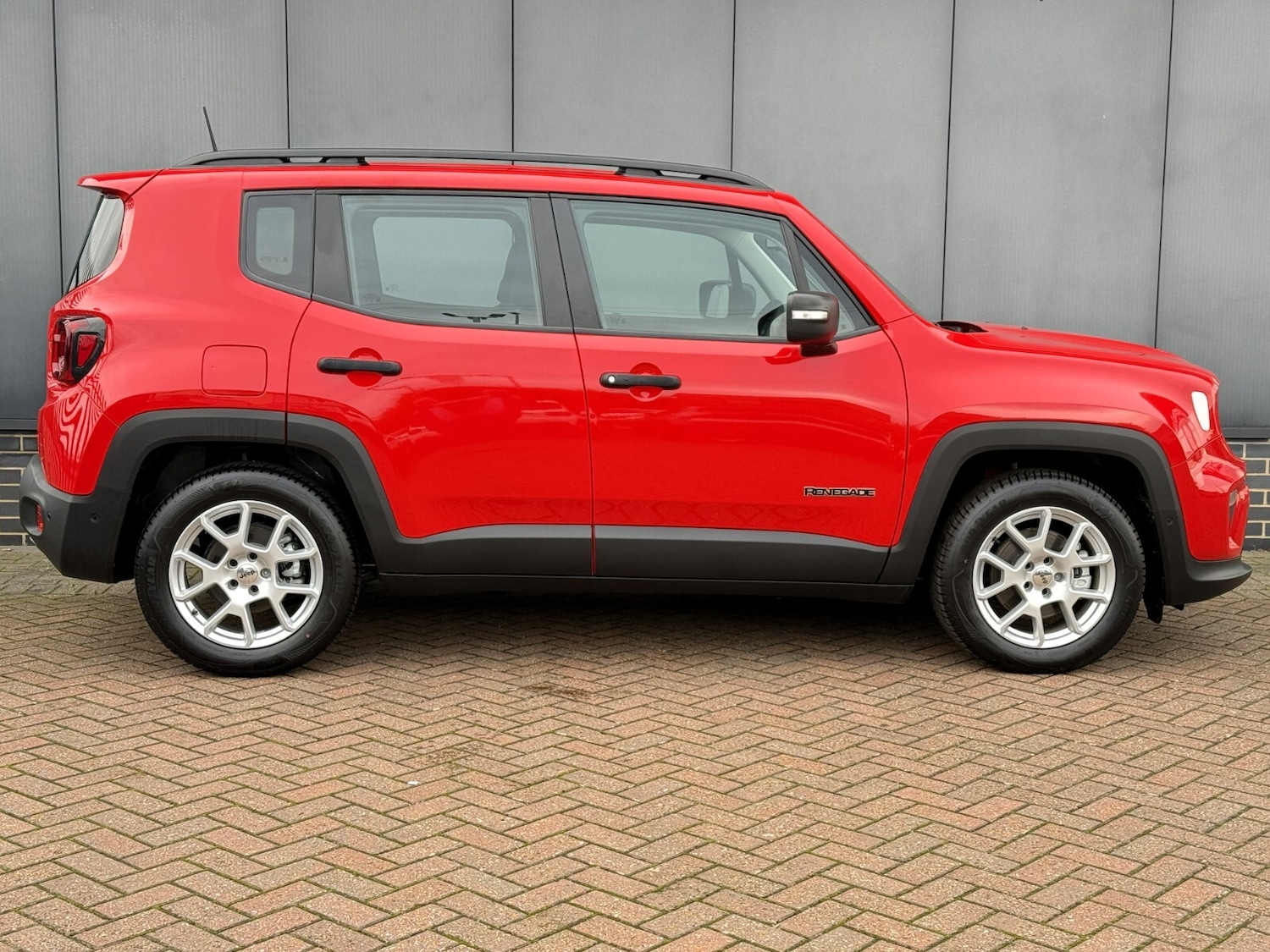 Used Jeep Renegade 2025 for sale - 76868493: Photo 4