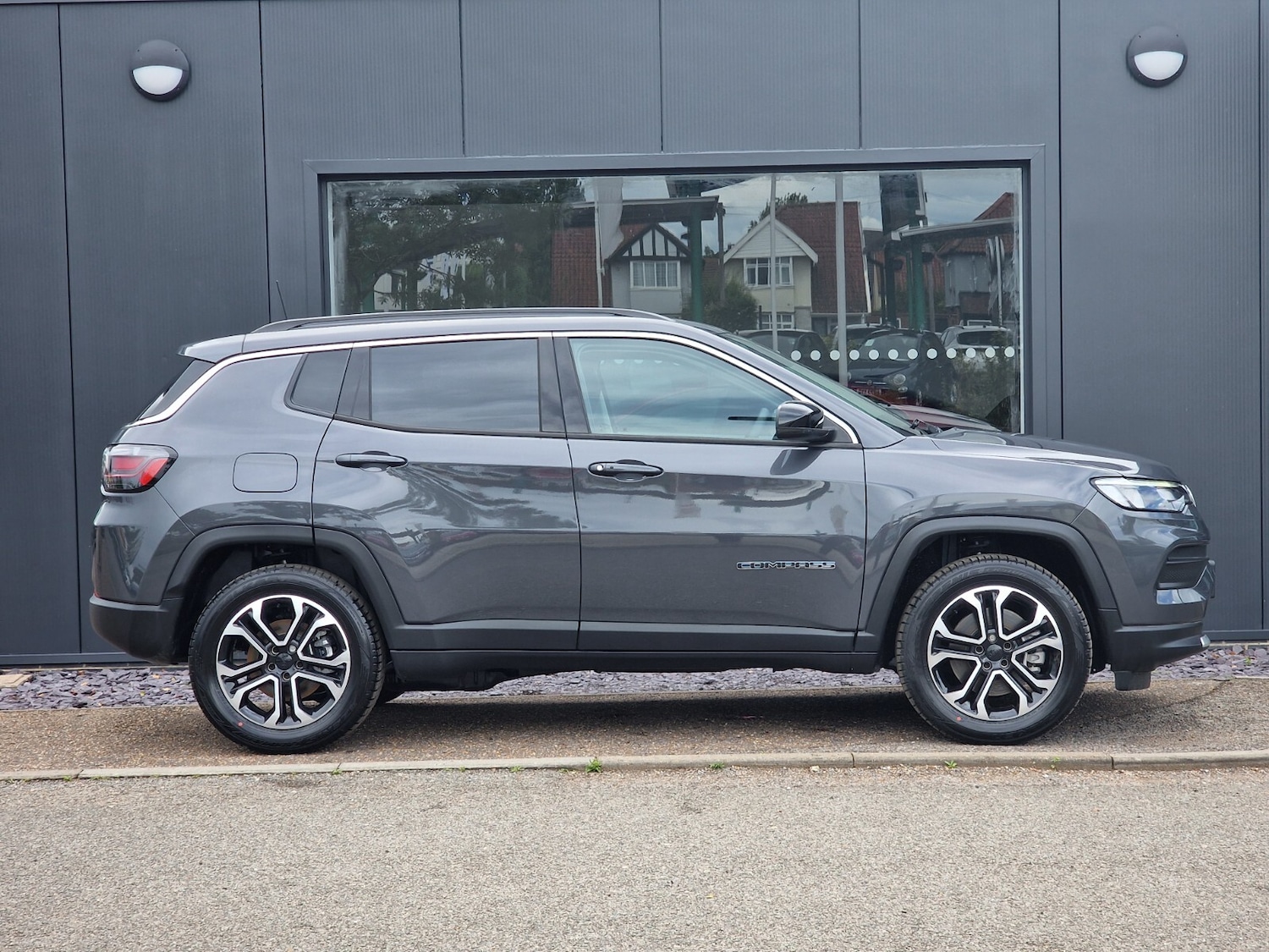 Used Jeep Compass 2023 for sale - 76868978: Photo 12