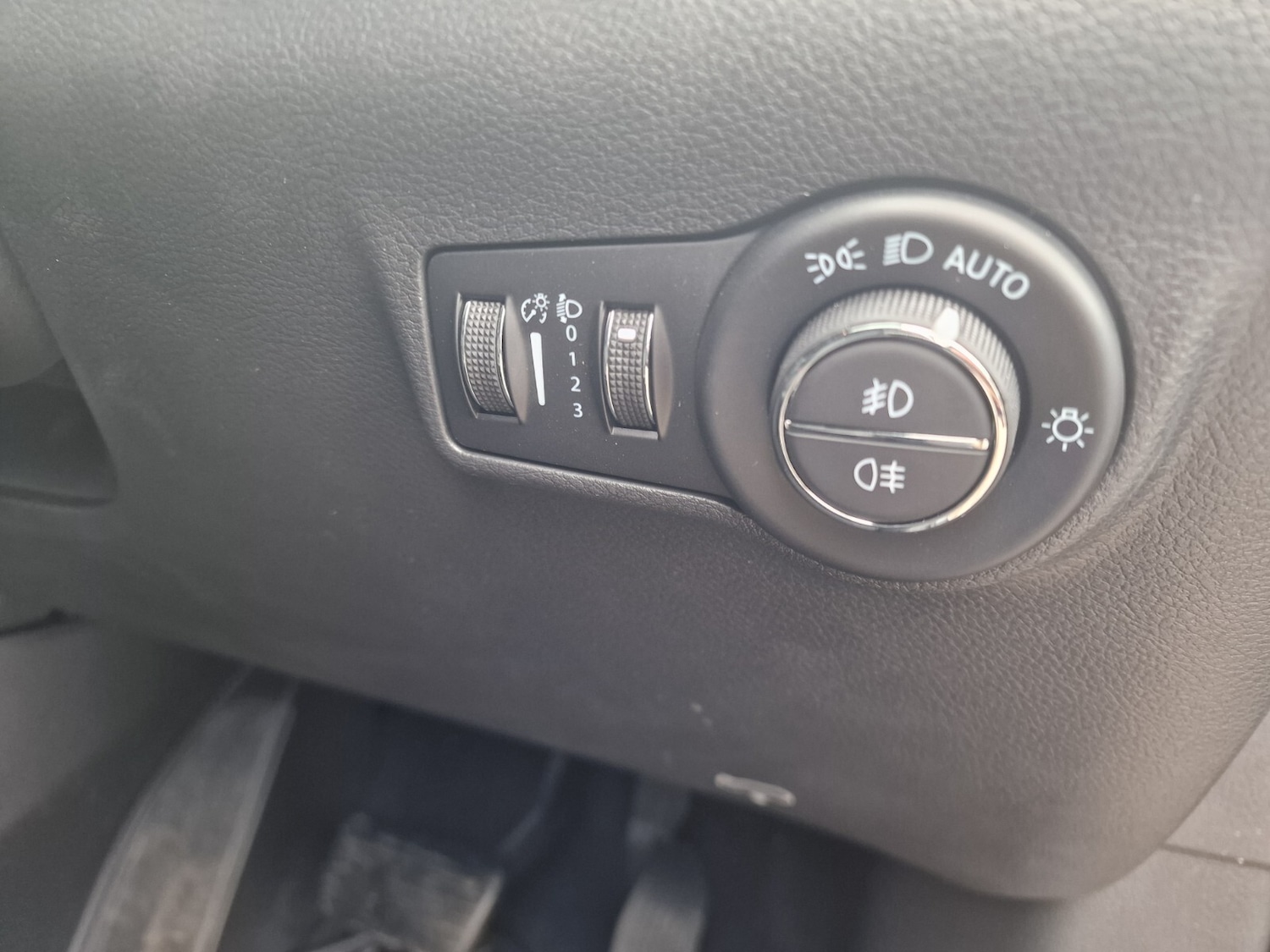 Used Jeep Compass 2023 for sale - 76868978: Photo 21