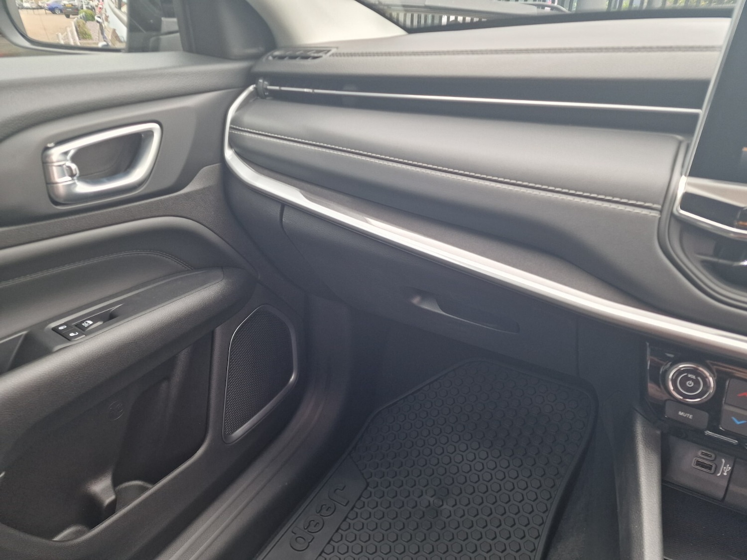 Used Jeep Compass 2023 for sale - 76868978: Photo 27