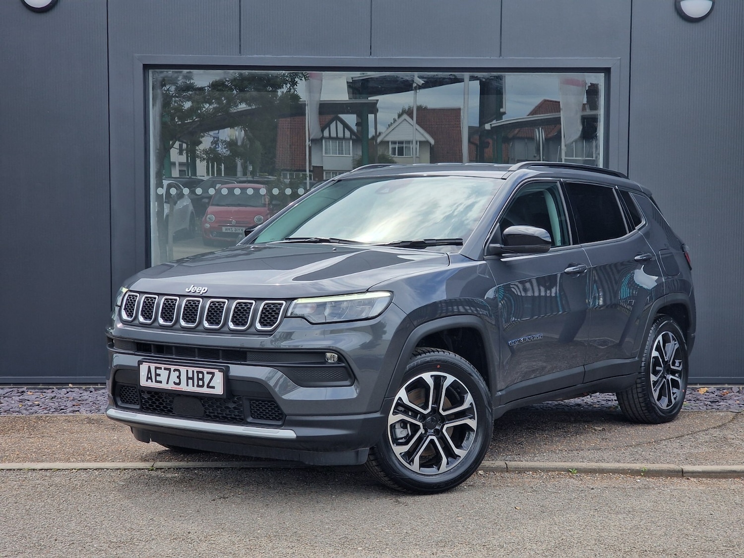 Used Jeep Compass 2023 for sale - 76868978: Photo 3