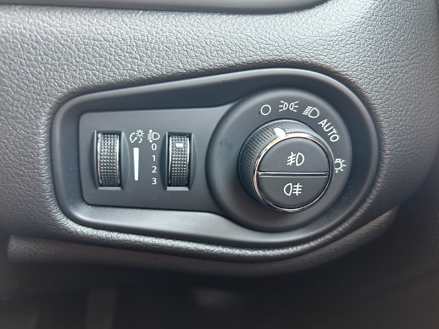 Used Jeep Renegade 2024 for sale - 77614533: Photo 28