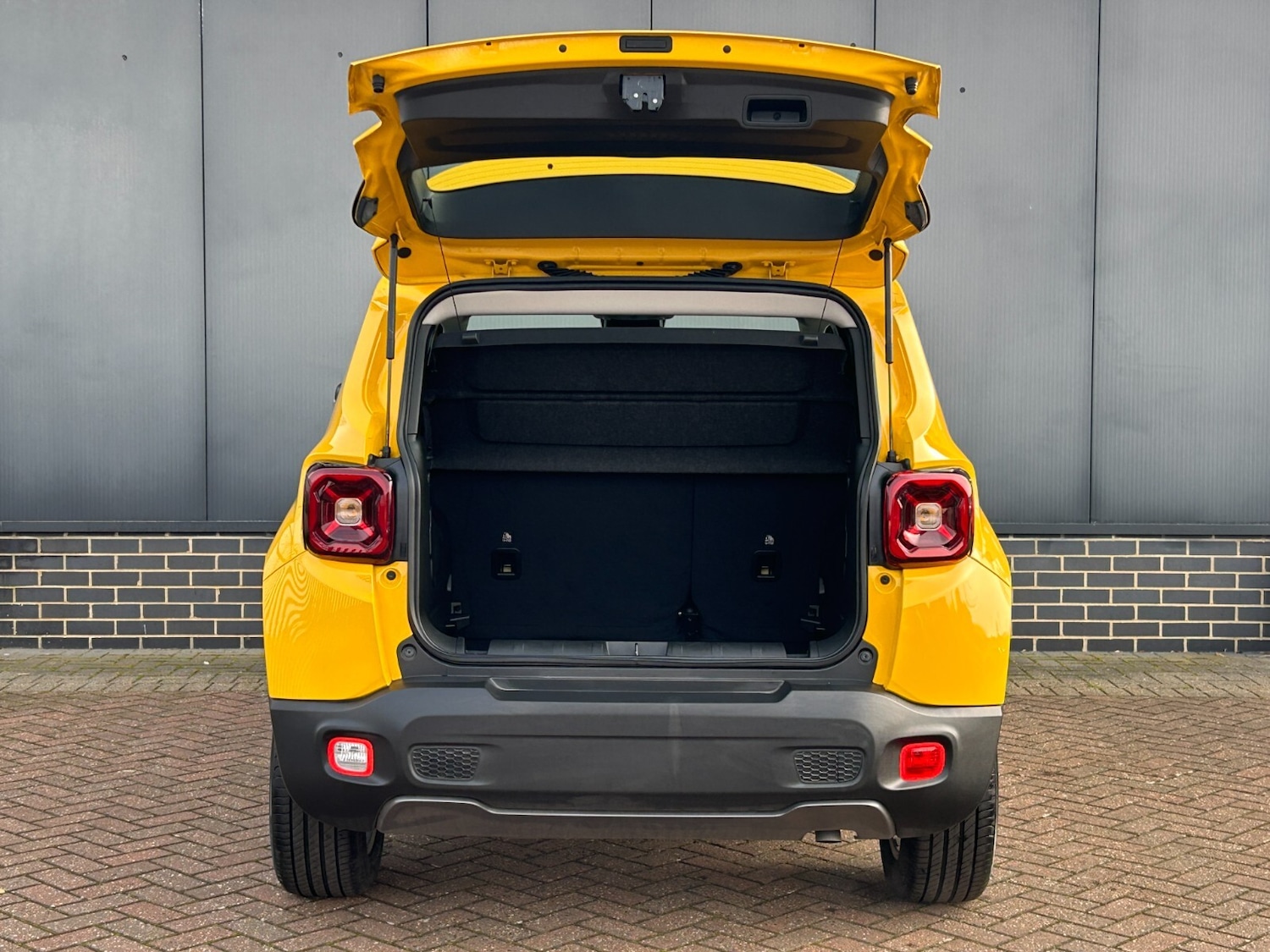 Used Jeep Renegade 2024 for sale - 77614533: Photo 7