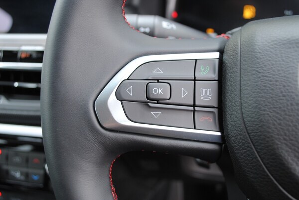 Used Jeep Compass 2023 for sale - 75389568: Photo 44