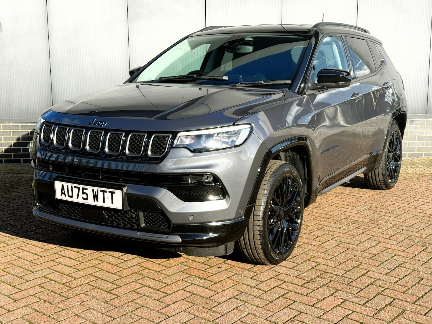 Used Jeep Compass 2025 for sale - 76869819: Photo 3