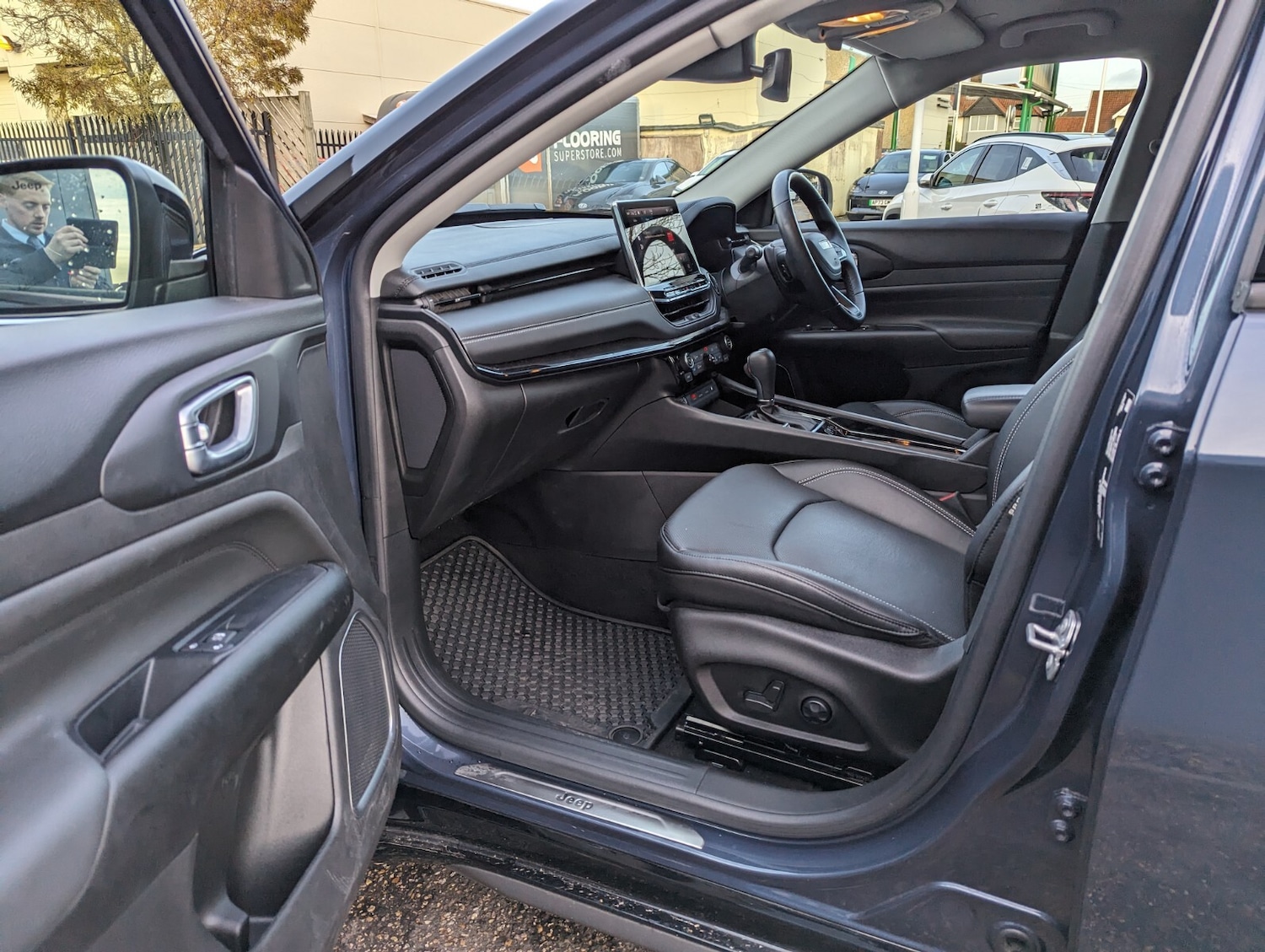 Used Jeep Compass 2023 for sale - 76868760: Photo 10