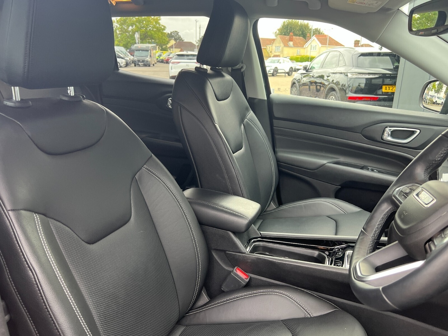 Used Jeep Compass 2023 for sale - 76868760: Photo 27