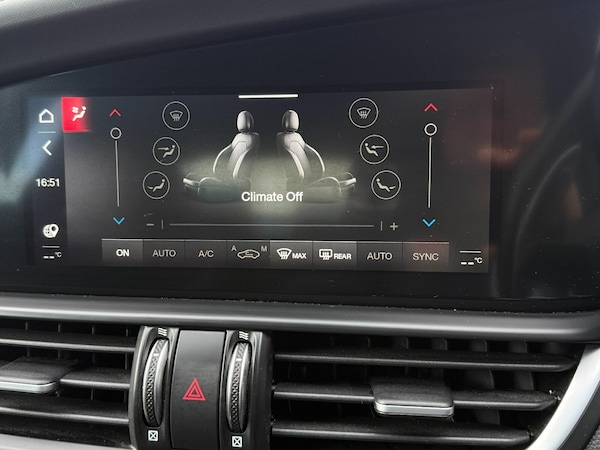Used Alfa Romeo Giulia 2022 for sale - 76272959: Photo 43