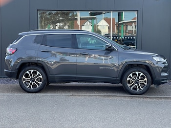 Used Jeep Compass 2023 for sale - 76487178: Photo