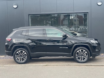 Used Jeep Compass 2023 for sale - 76487493: Photo