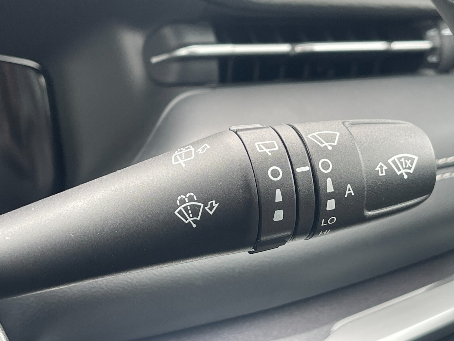 Used Jeep Compass 2023 for sale - 76487493: Photo 31