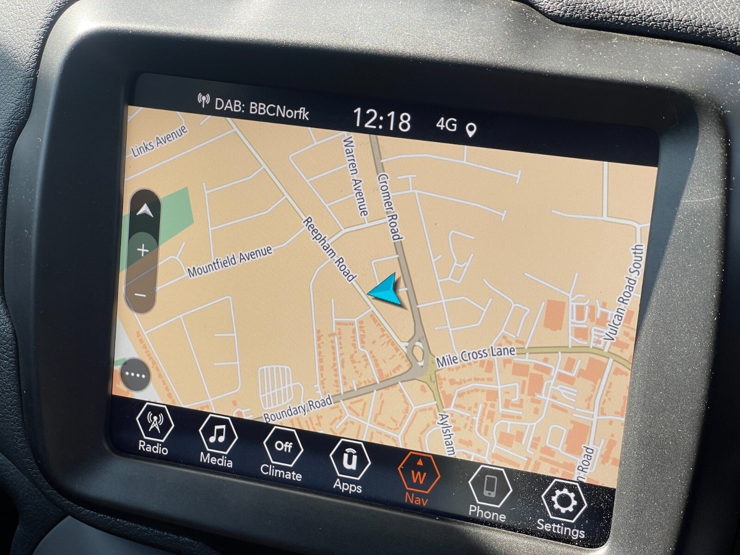 Used Jeep Renegade 2023 for sale - 76868799: Photo 15