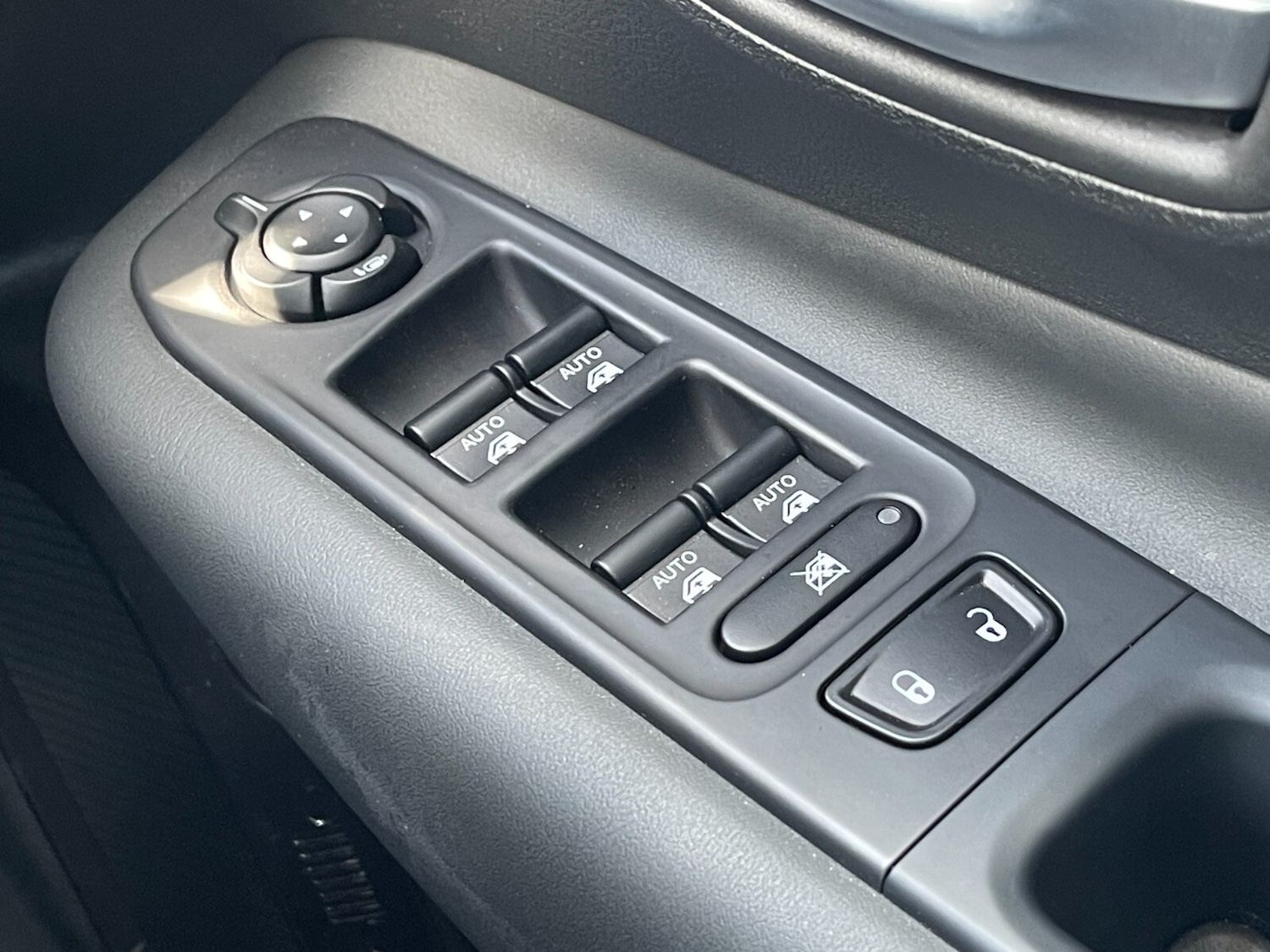 Used Jeep Renegade 2023 for sale - 76868799: Photo 23