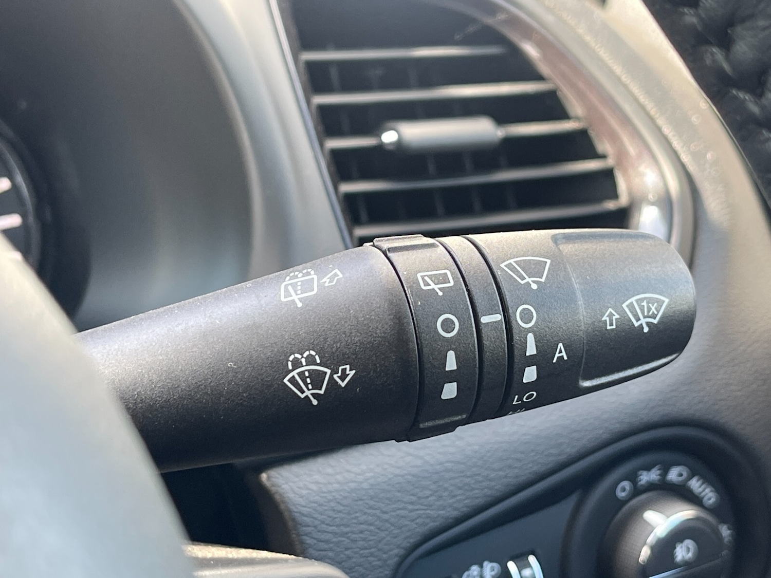 Used Jeep Renegade 2023 for sale - 76868799: Photo 25