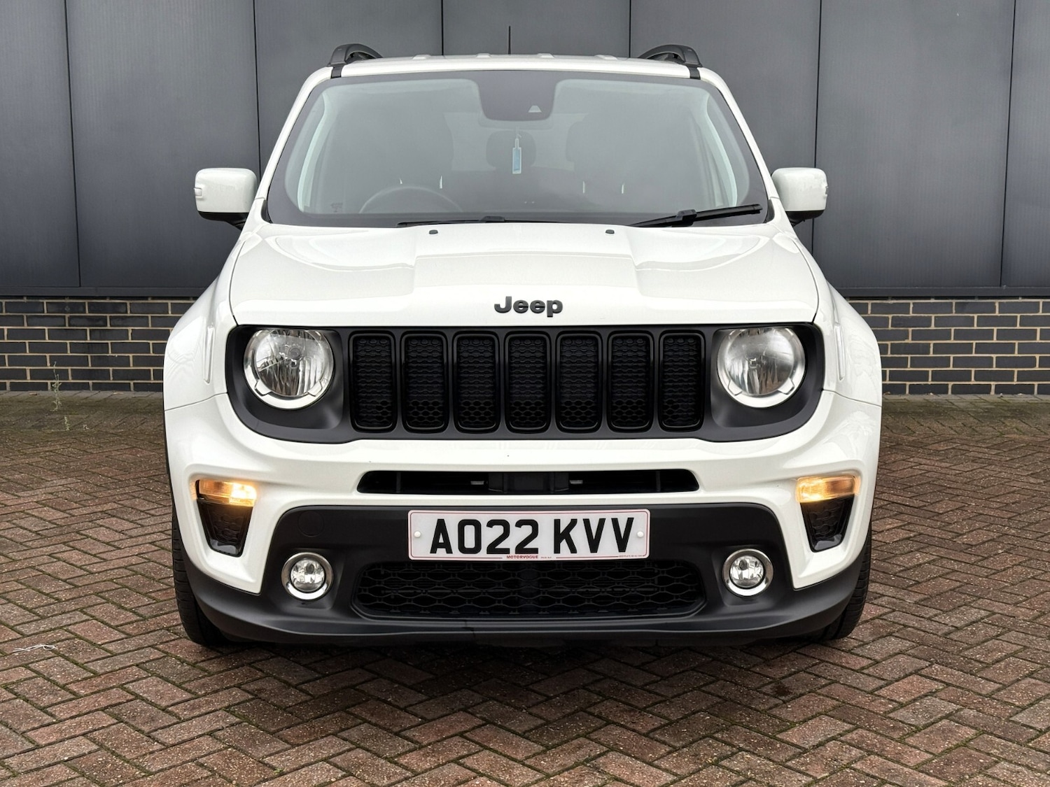 Used Jeep Renegade 2022 for sale - 76868578: Photo 2