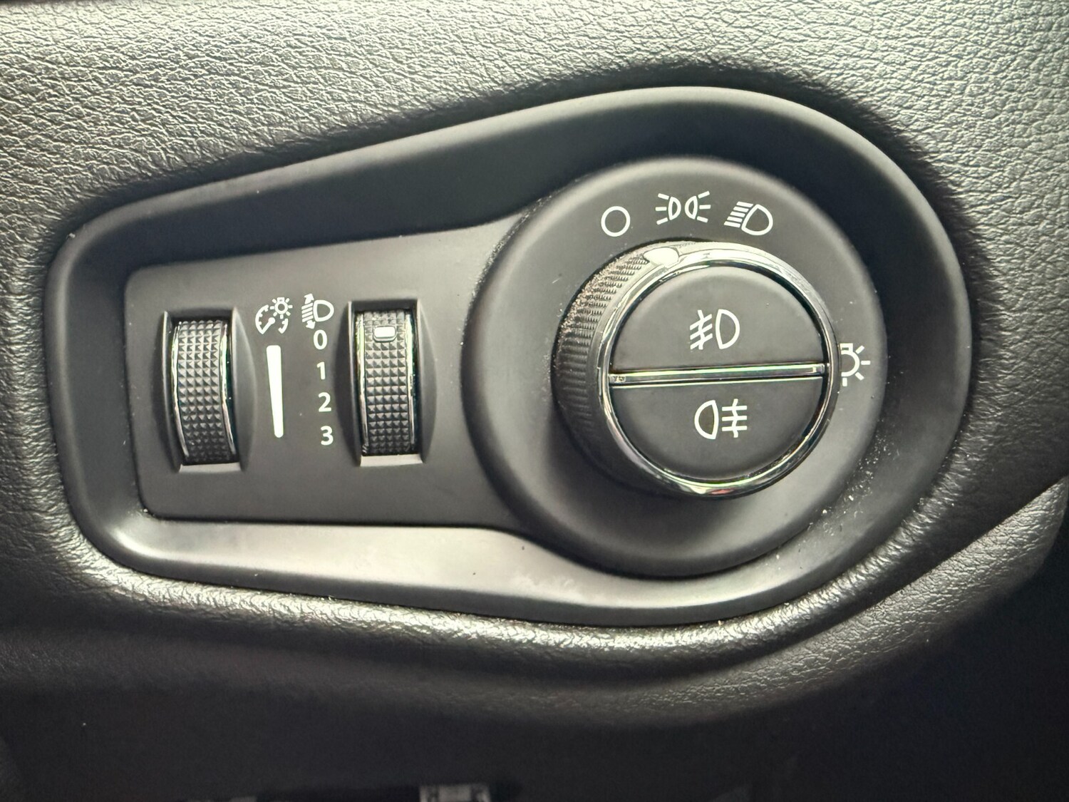 Used Jeep Renegade 2022 for sale - 76868578: Photo 24