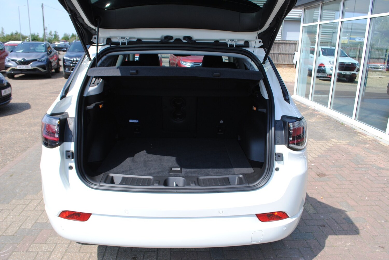 Used Jeep Compass 2023 for sale - 76868687: Photo 37