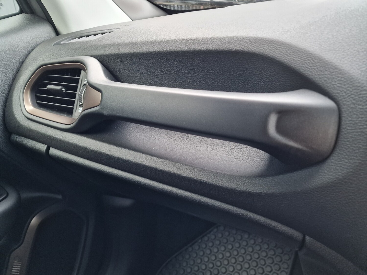 Used Jeep Renegade 2023 for sale - 76868860: Photo 32