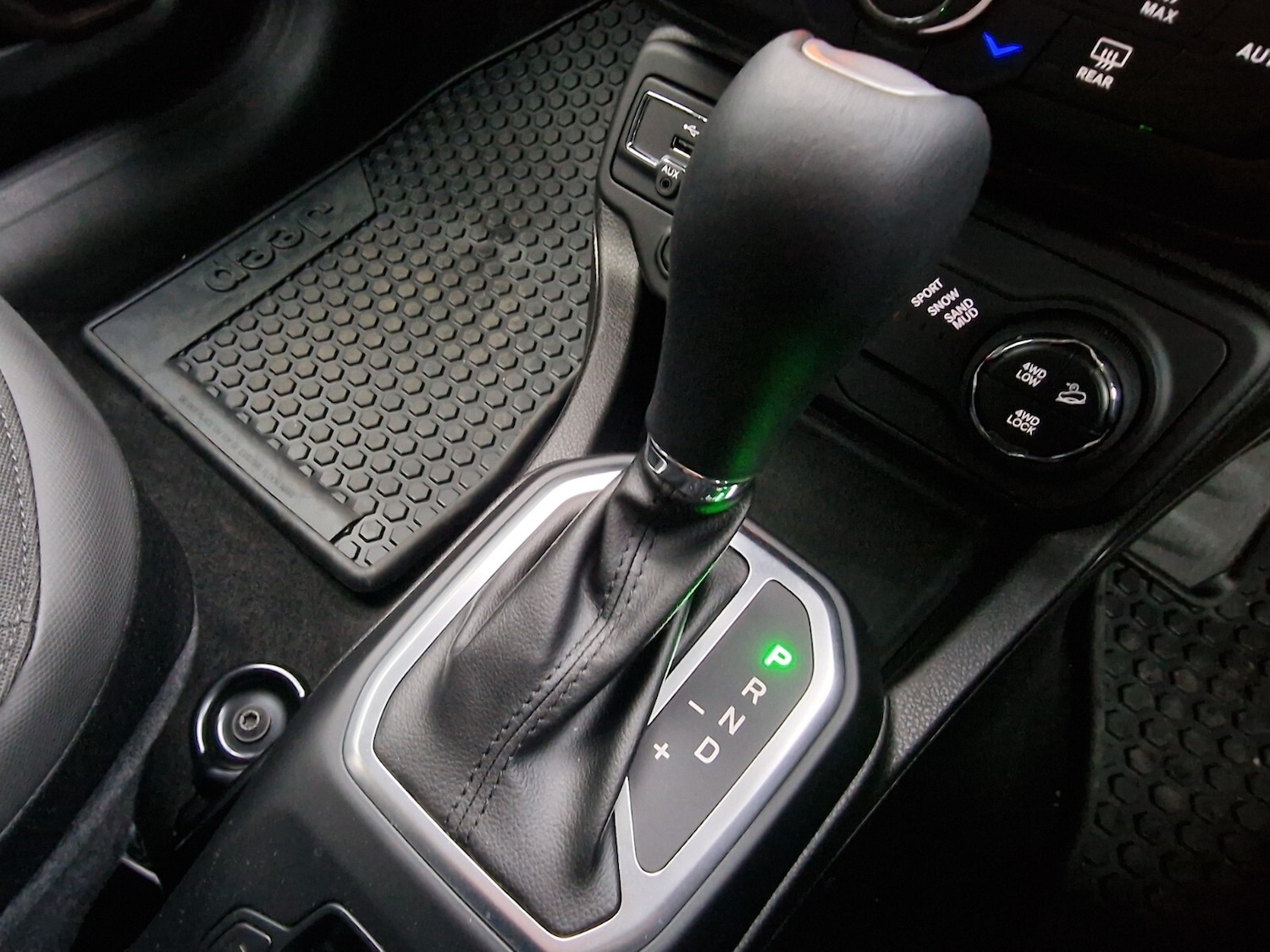 Used Jeep Renegade 2023 for sale - 76868860: Photo 35