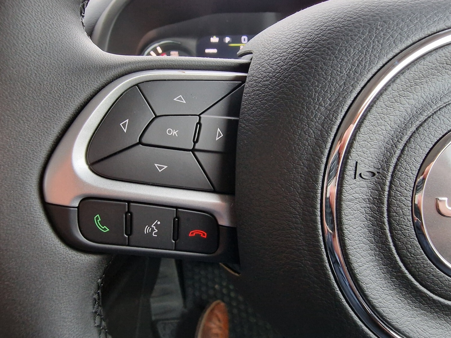 Used Jeep Renegade 2023 for sale - 76868860: Photo 42