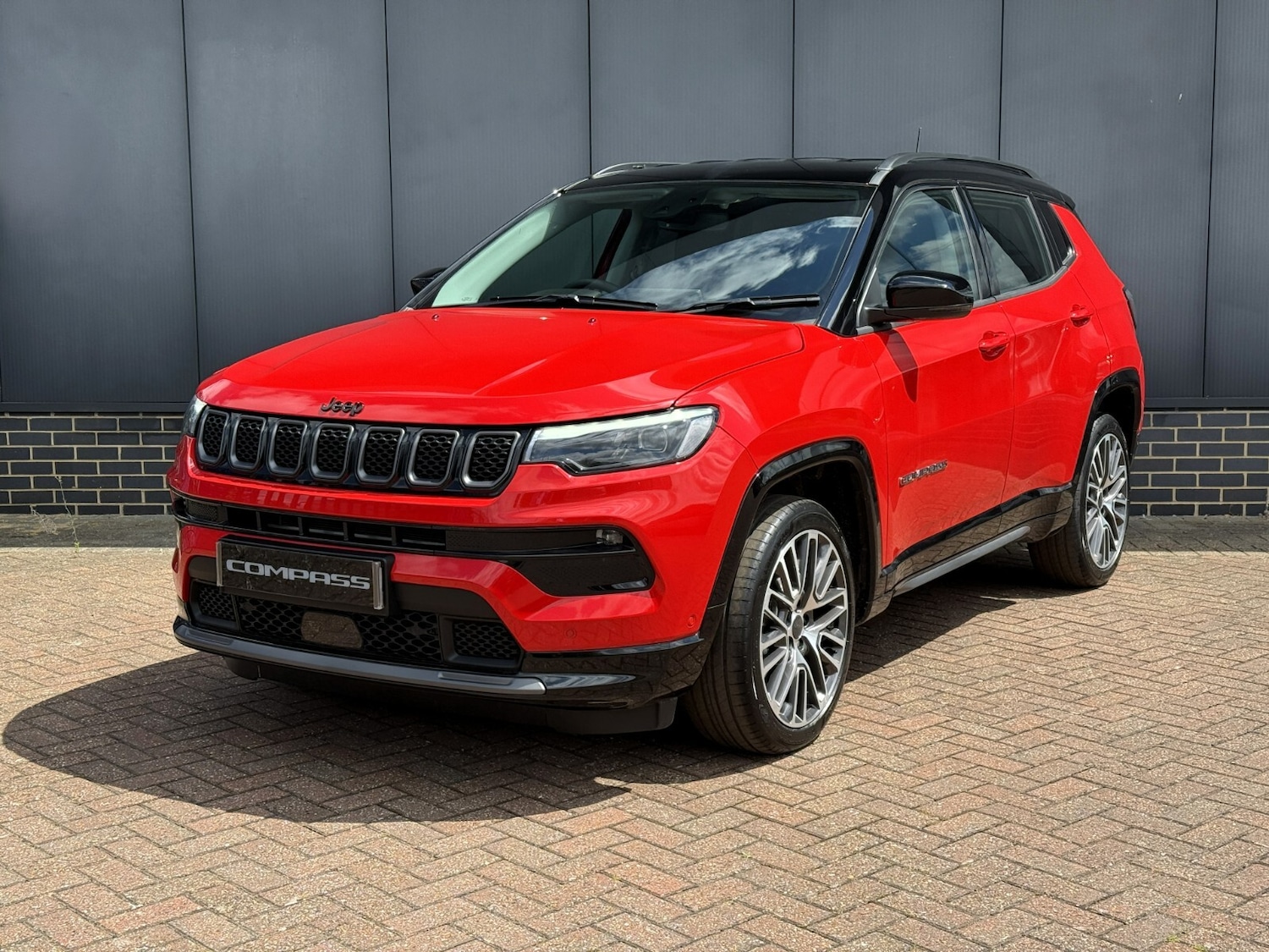 Used Jeep Compass 2025 for sale - 76868494: Photo 3