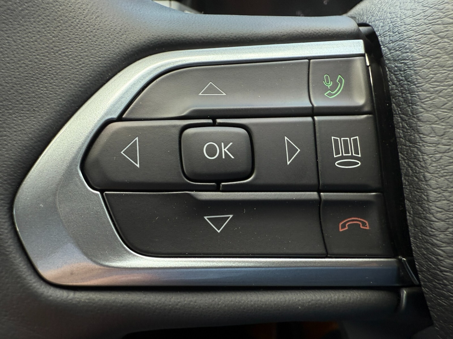 Used Jeep Compass 2025 for sale - 76868494: Photo 38