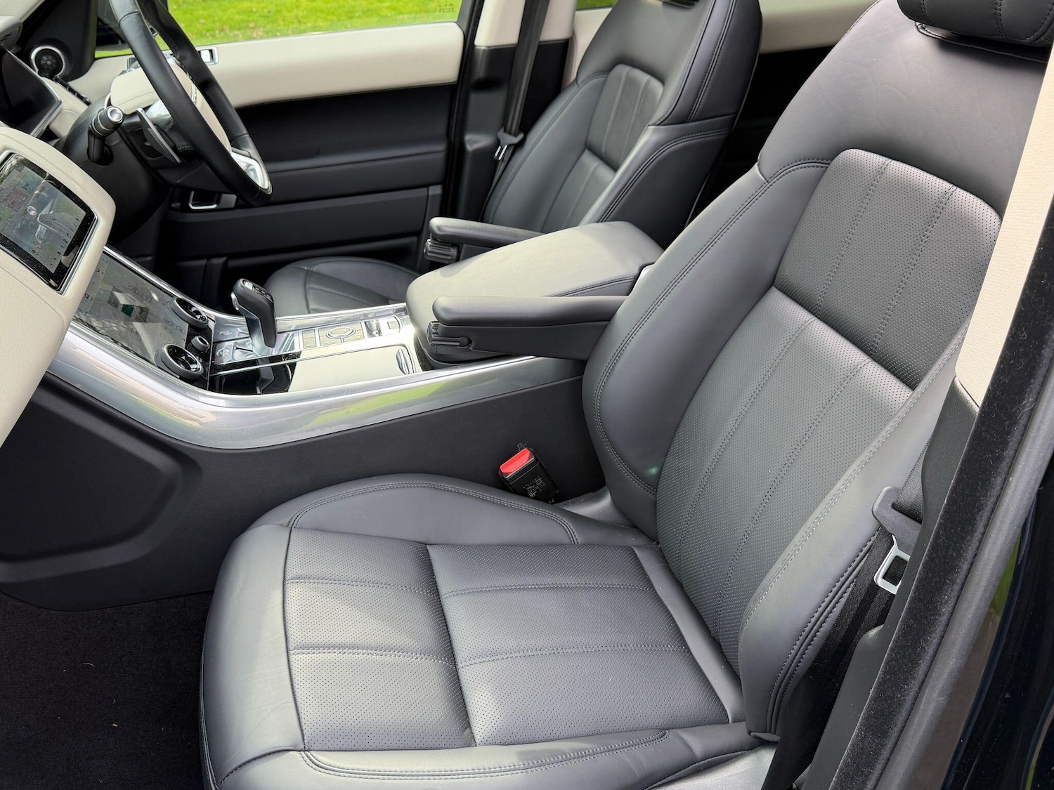 Used Land Rover Range Rover Sport for sale - 77626281: Photo 4