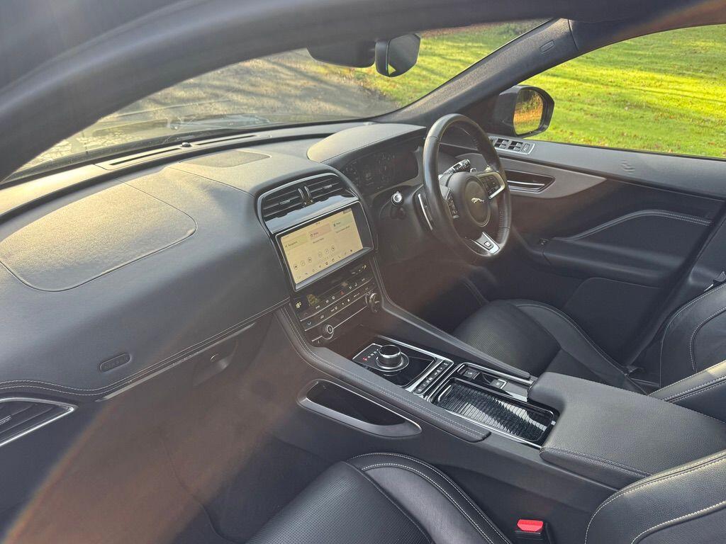 Used Jaguar F-Pace for sale - 76996142: Photo 17