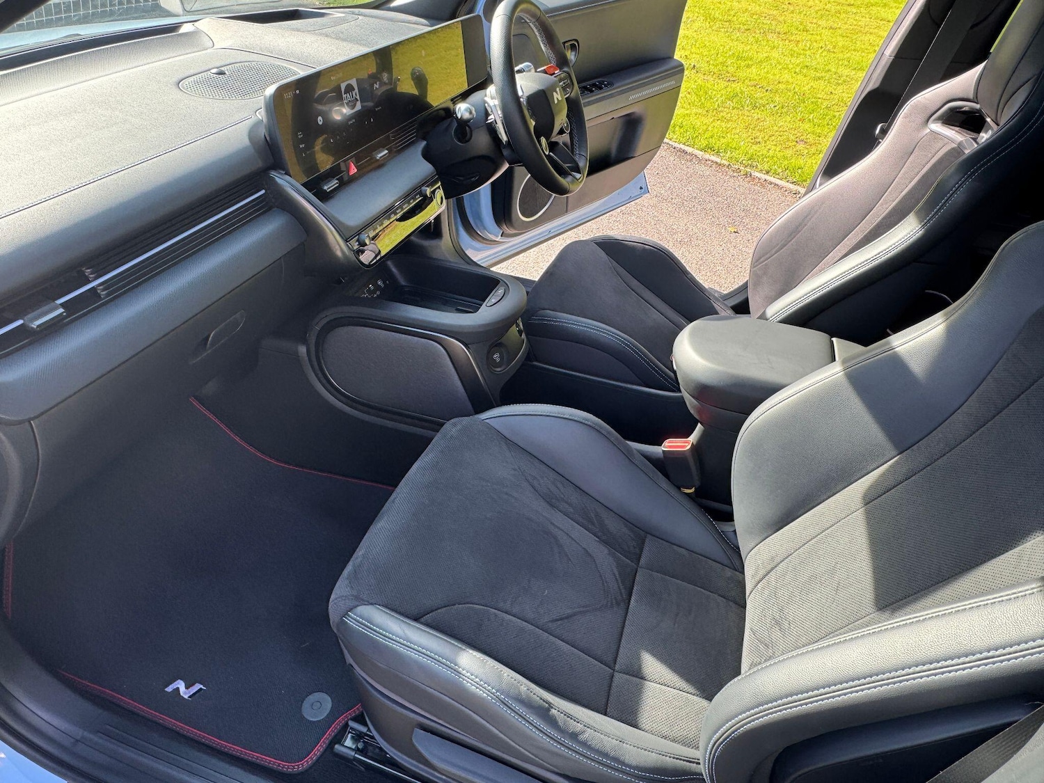 Used Hyundai IONIQ 5 2024 for sale - 76898221: Photo 27