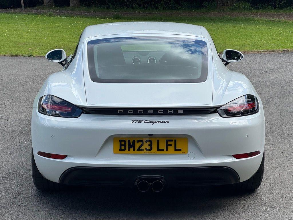 Used Porsche Cayman 2023 for sale - 76899358: Photo 15