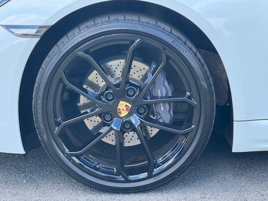 Used Porsche Cayman 2023 for sale - 76899358: Photo 18