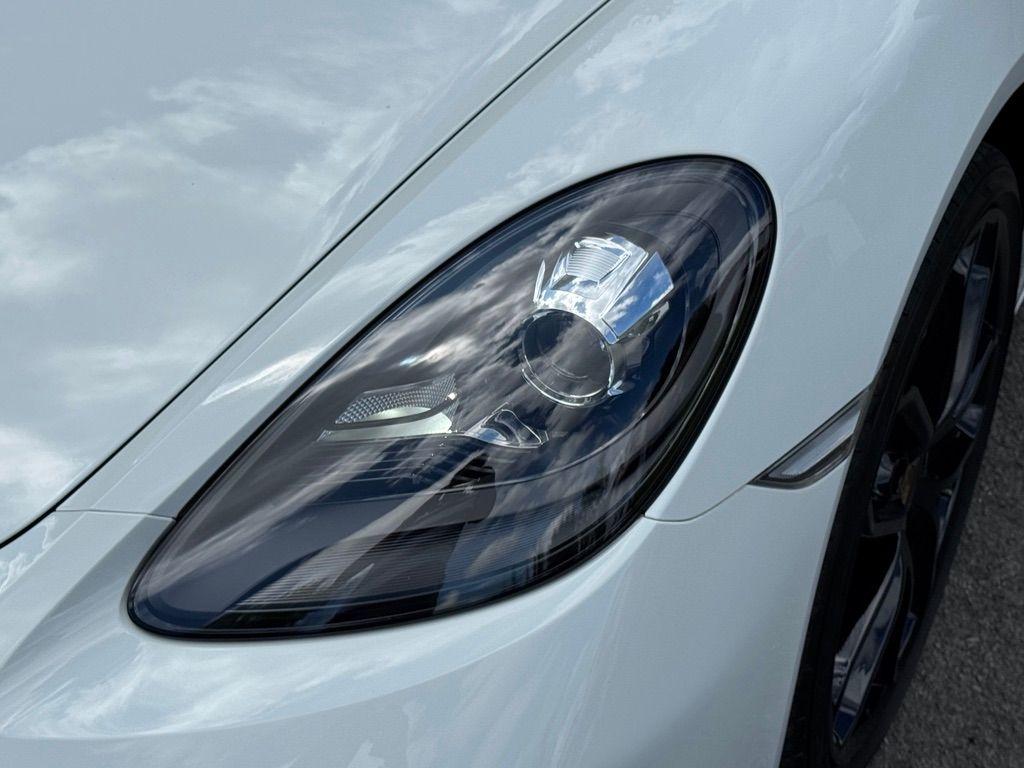 Used Porsche Cayman 2023 for sale - 76899358: Photo 26