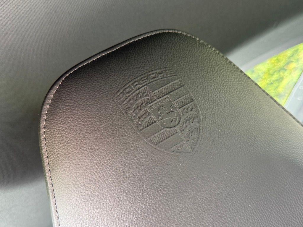 Used Porsche Cayman 2023 for sale - 76899358: Photo 27