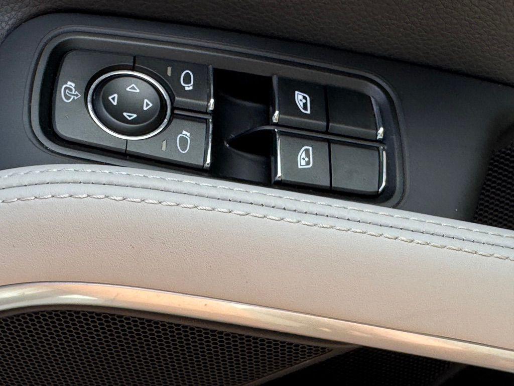 Used Porsche Cayman 2023 for sale - 76899358: Photo 30