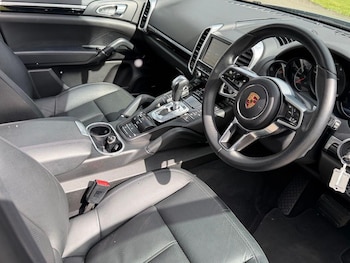 Used Porsche Cayenne 2014 for sale - 78048113: Photo