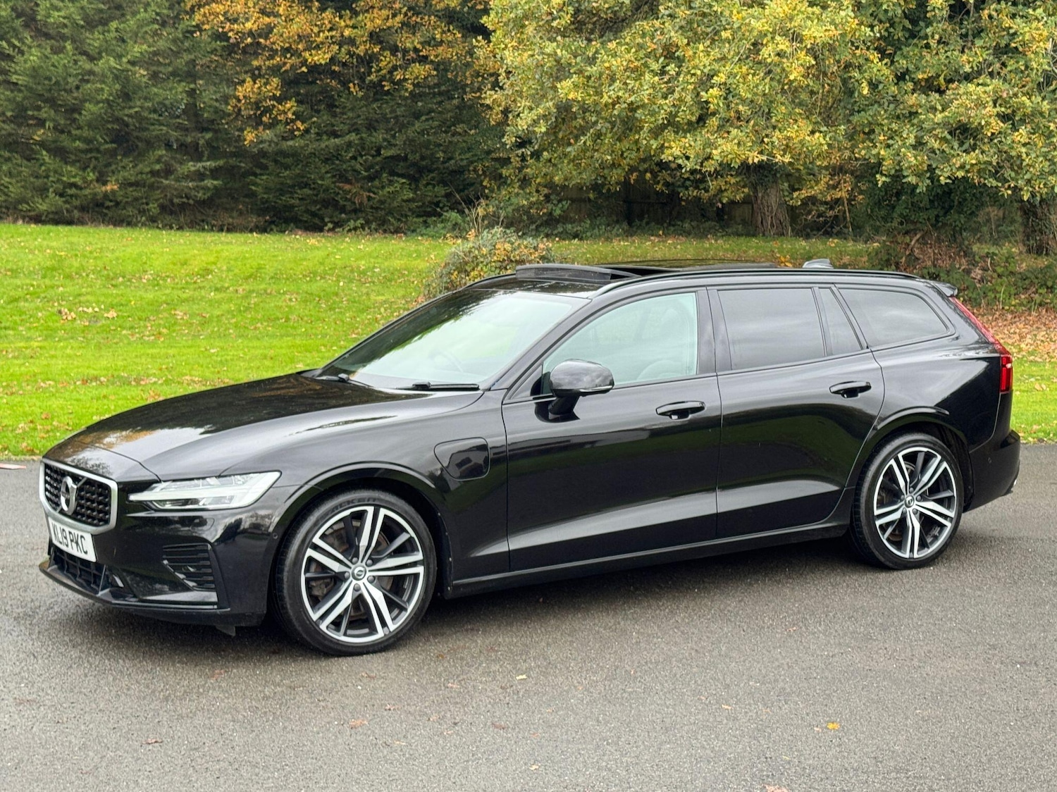 Used Volvo V60 2019 for sale - 76899350: Photo 10