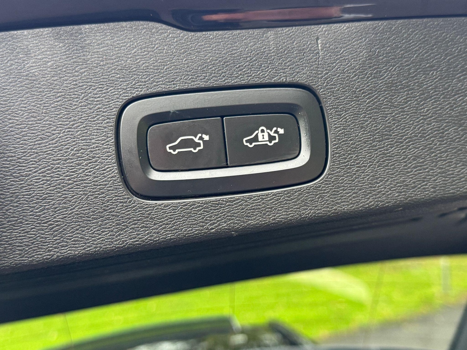 Used Volvo V60 2019 for sale - 76899350: Photo 19