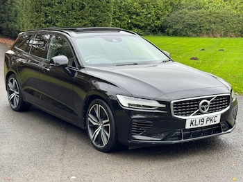 Used Volvo V60 2019 for sale - 76899350: Photo